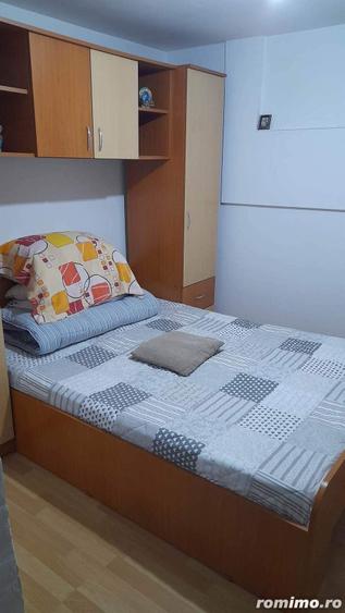 Casă cu 5 camere cu Teren 1000 Mp în Livezeni