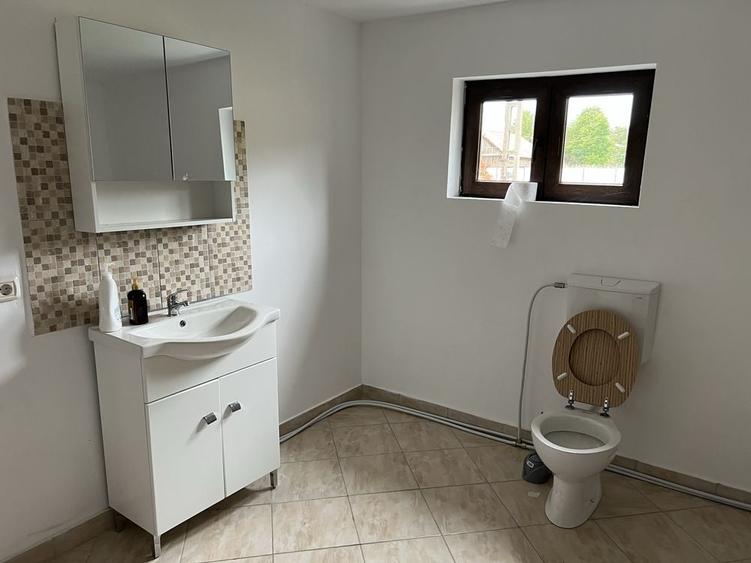 Apartament mobilat de inchiriat la cativa kilometri de Moinesti - 8