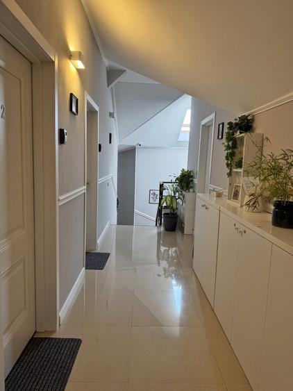 Casă individuală cu 6 camere cu Teren 243 Mp în Tineretului