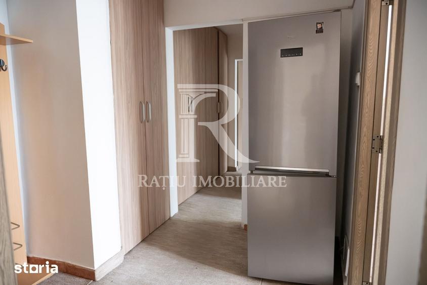 Apartament cu 3 camere în Decebal