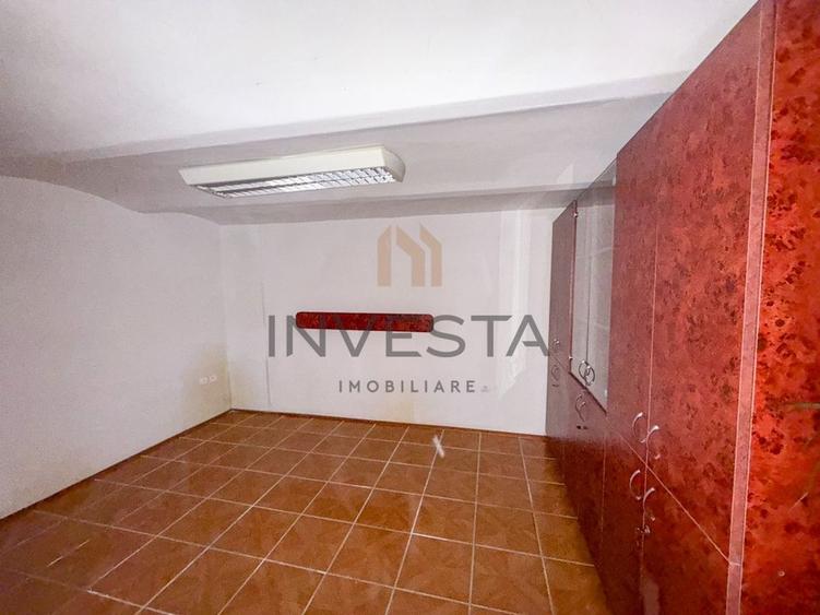 Casă individuală cu 4 camere cu Canalizare în Ultracentral