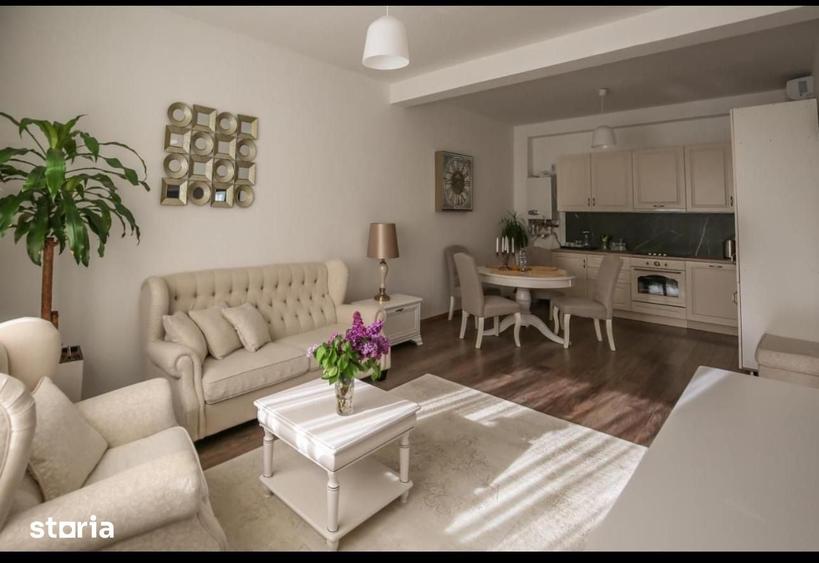 Casă cu 5 camere cu Teren 220 Mp în Oncea