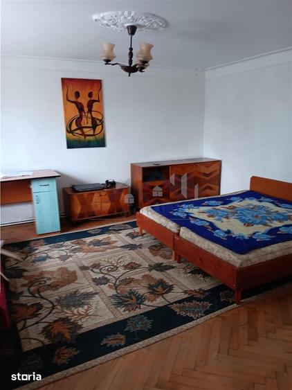 Casă cu 5 camere cu Teren 1000 Mp în Copou
