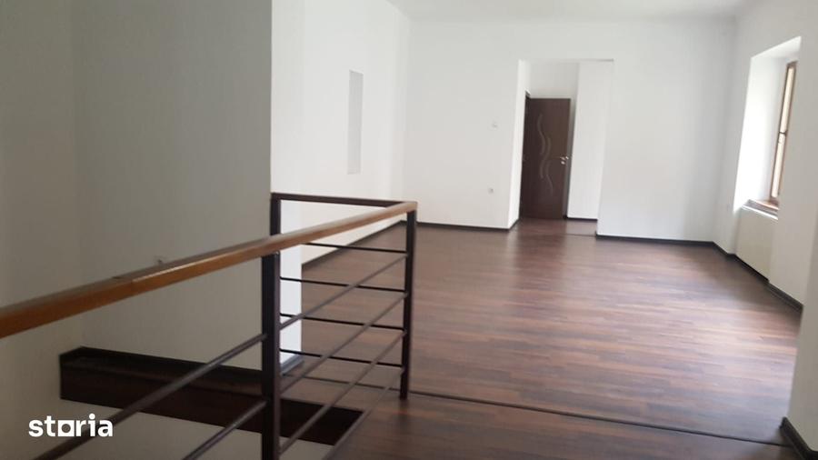 Spatiu Comercial, 300 m2, - 11