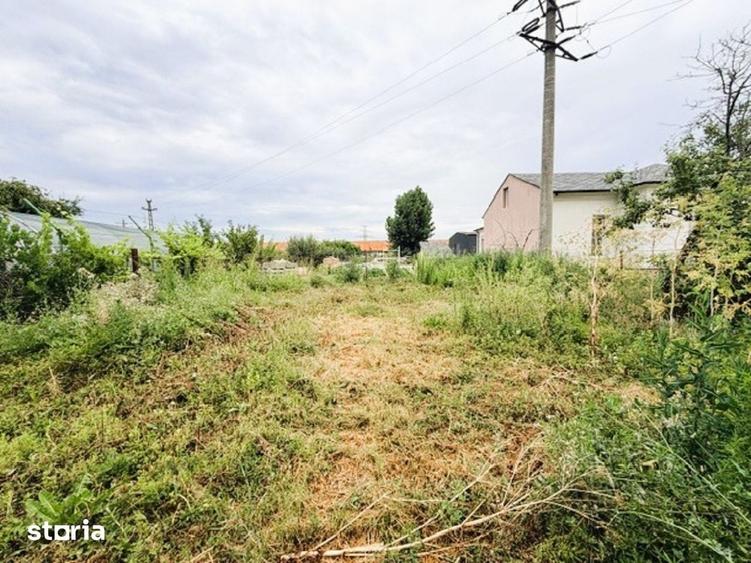 Casă cu 3 camere cu Teren 600 Mp în Slătioara
