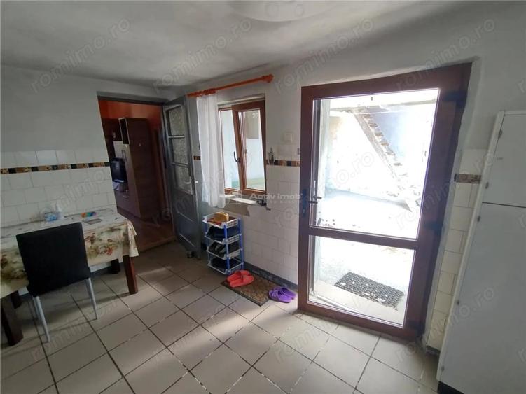Casă cu 2 camere cu Teren 80 Mp în Vest