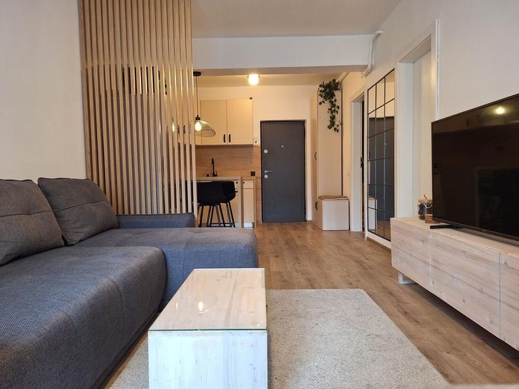 Apartament cu 2 camere semidecomandat în Mărăști