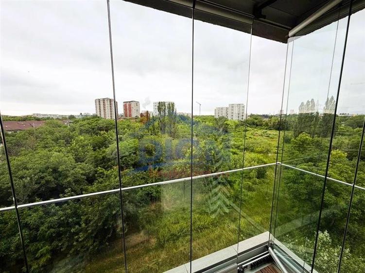 Apartament cu 3 camere decomandat în Drumul Taberei