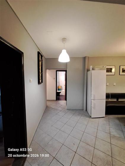 Apartament cu 3 camere decomandat în Basarabia