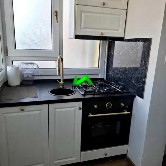 Apartament cu 3 camere decomandat în Ultracentral