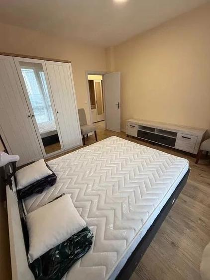 Apartament cu 2 camere semidecomandat în Păcii