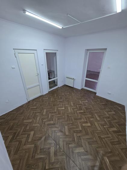 Spațiu comercial, de 120 mp, în Mihai Bravu