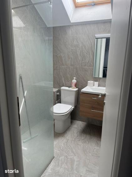 Apartament cu 3 camere în Florilor