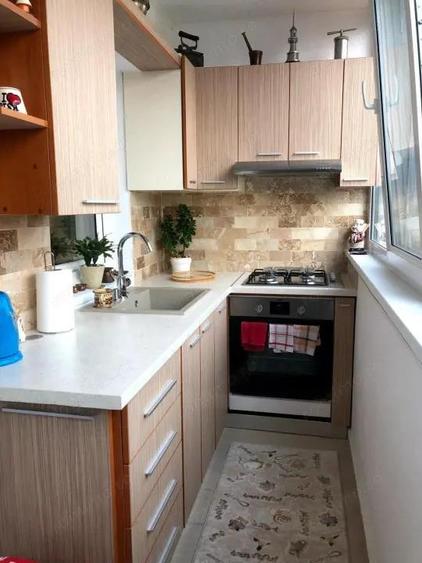 Apartament cu 2 camere decomandat, mobilat în Craiovița Nouă