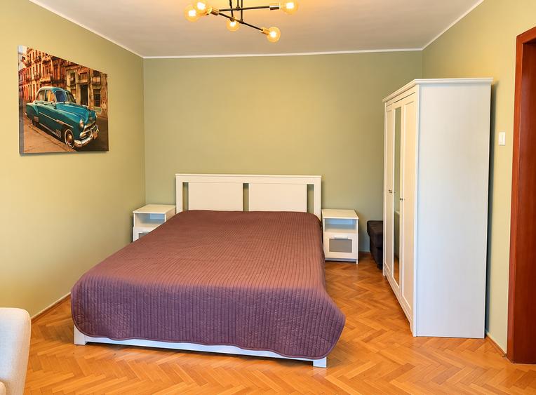 Apartament cu 2 camere decomandat în Dorobanți