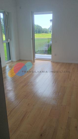 Duplex cu 4 camere cu Canalizare în Florești
