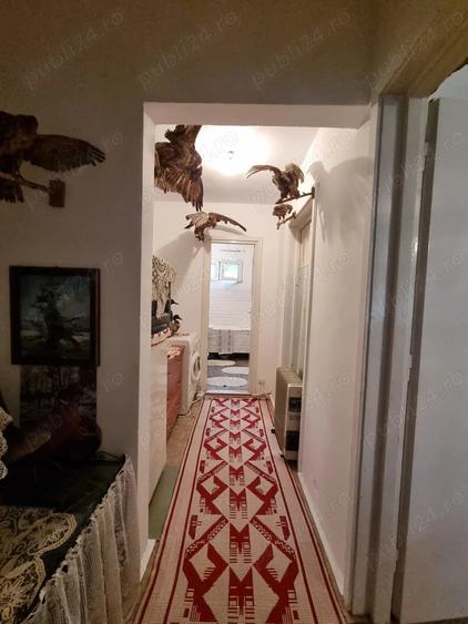 Apartament cu 3 camere semidecomandat în Govândari