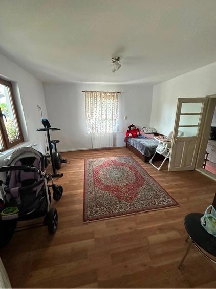 Casă cu 3 camere cu Teren 919 Mp în Dumbrava