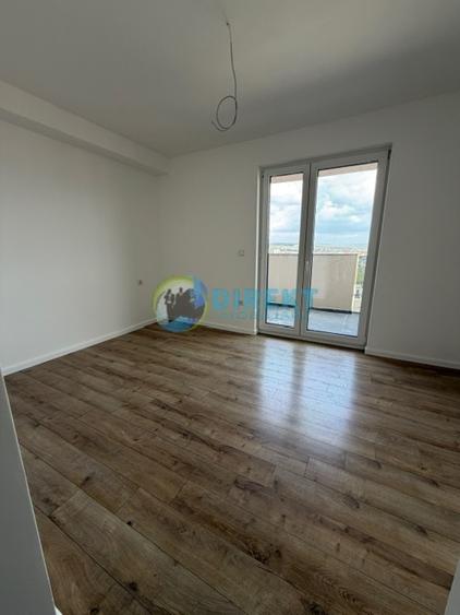 Apartament cu 3 camere decomandat în Decebal