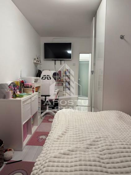 Apartament cu 3 camere semidecomandat, mobilat în Șagului