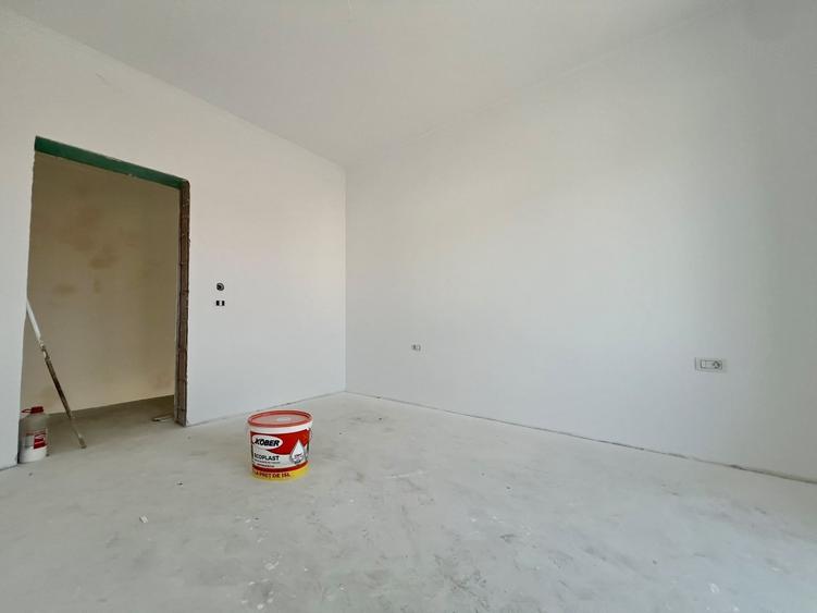 Casă cu 4 camere cu Teren 316 Mp în Săcălaz