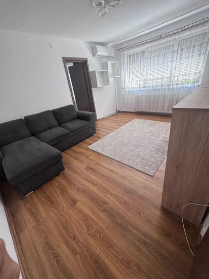 Apartament cu 3 camere semidecomandat în Iosefin