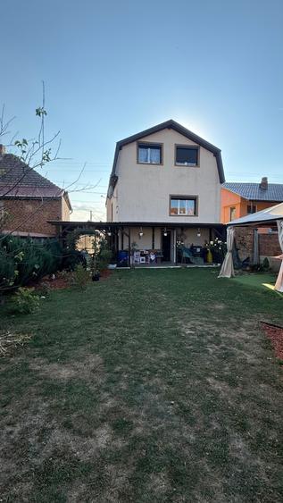 Casă cu 4 camere în Cașolț