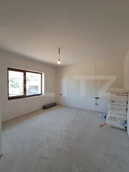 Casă individuală cu 3 camere cu Teren 1354 Mp în Sărmașu