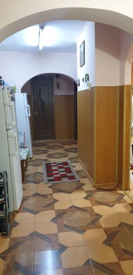 Apartament cu 3 camere decomandat în Lupeni