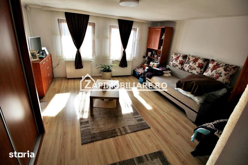 Casă cu 6 camere cu Teren 527 Mp în Semicentral