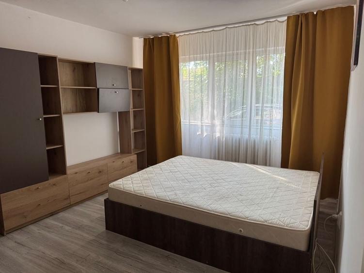 Garsonieră decomandată în Complex Studențesc