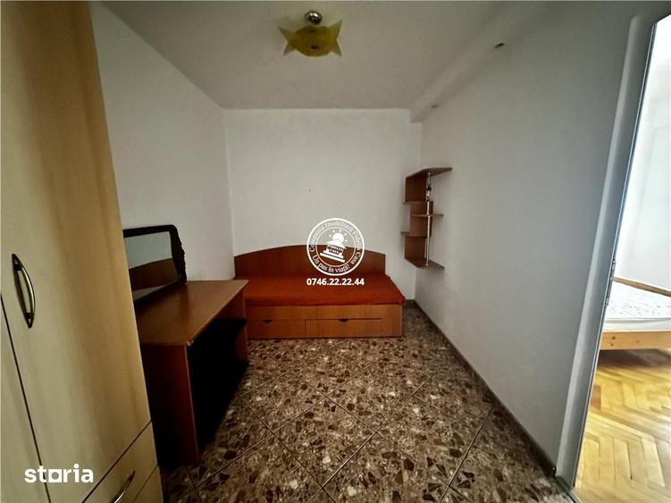 Apartament cu 3 camere decomandat în Mircea cel Bătrân