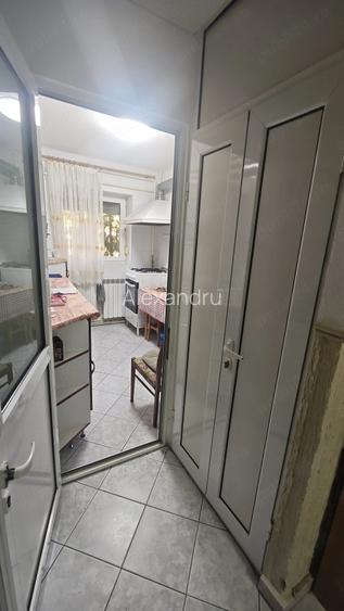 Apartament 4 camere cu balcon si beci Ploiesti, Malu Rosu