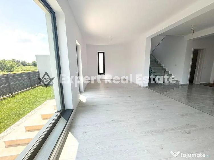 Casă cu 4 camere cu Teren 280 Mp în Corbeanca
