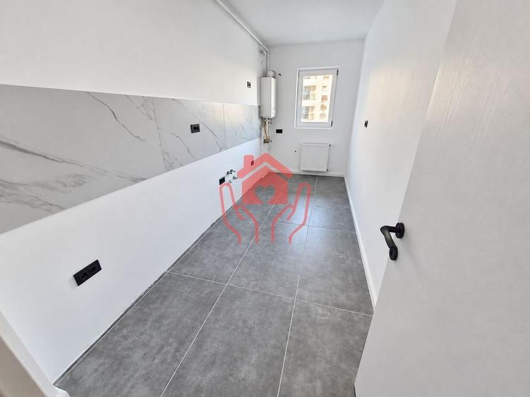 Apartament cu 3 camere semidecomandat în Titan