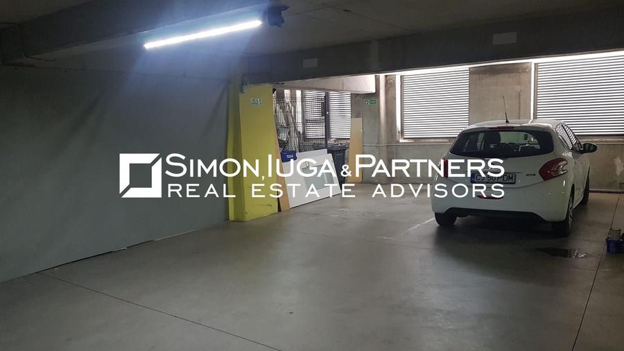 Birou, de 581.70001220703 mp, în Central