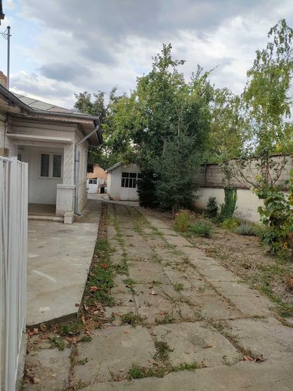 Casă cu 4 camere în Ștefăneștii de Sus