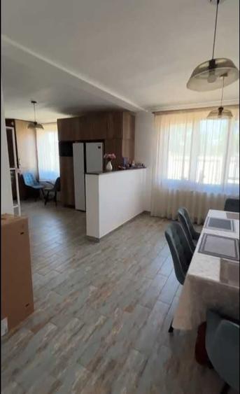 Casă cu 4 camere în Popoveni