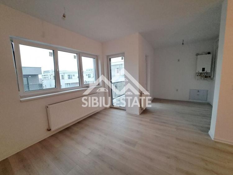 Apartament cu 3 camere în Șelimbăr — fotografia 2