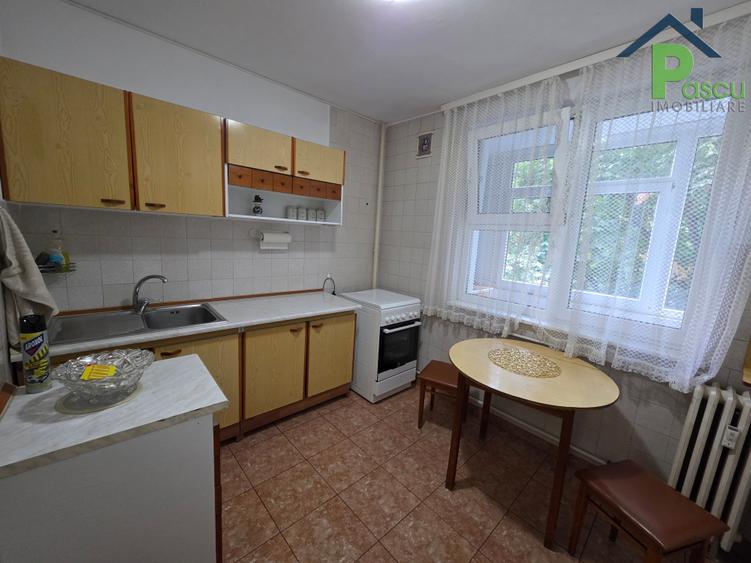 Apartament cu 2 camere semidecomandat în Eroii Revoluției