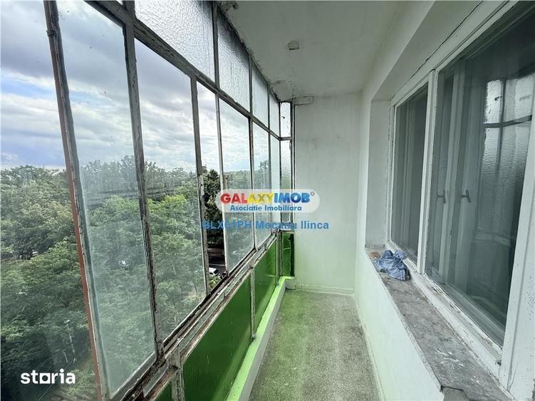 Apartament cu 3 camere semidecomandat în Cina