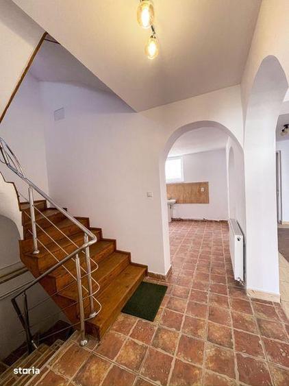 Casă cu 4 camere cu Teren 390 Mp în Trei Stejari
