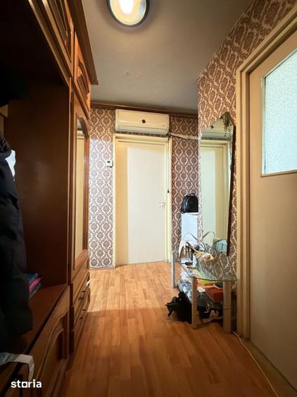 Apartament cu 4 camere decomandat, mobilat în Circumvalațiunii