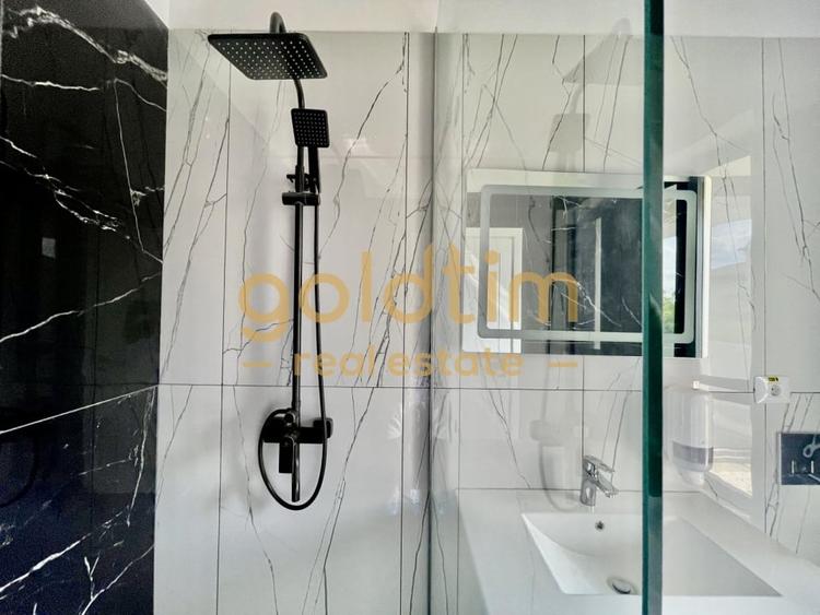 Duplex cu 7 camere cu Canalizare în Pipera