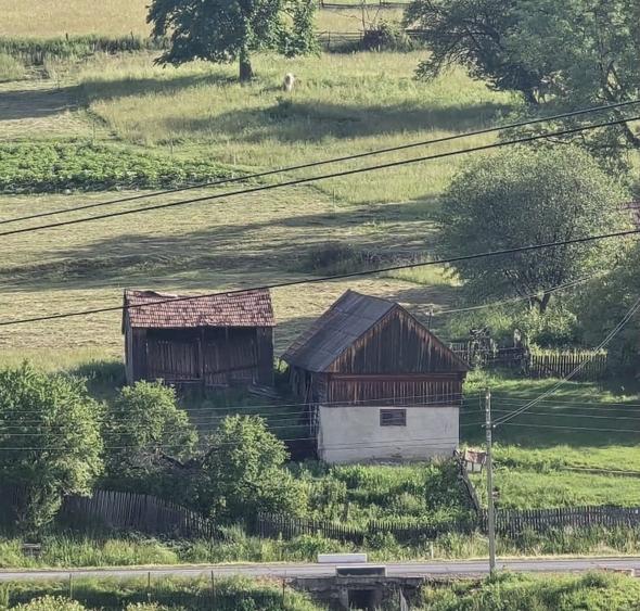 Casă individuală cu 4 camere cu Canalizare în Hodoșa