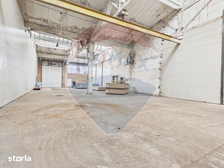 Spațiu comercial, de 432 mp, în Bartolomeu