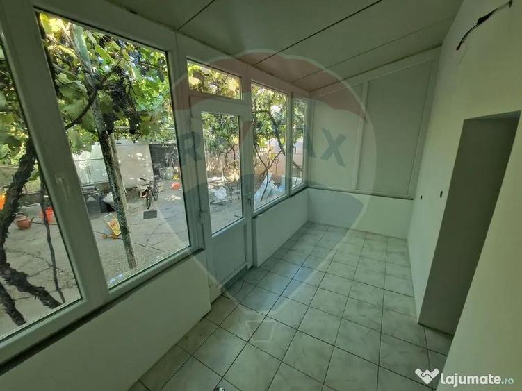 Casă cu 4 camere cu Teren 572 Mp în Micălaca