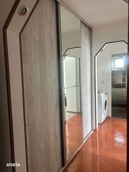 Apartament cu 3 camere decomandat în Paltiniș