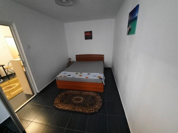 Apartament cu 2 camere semidecomandat, mobilat în Tătărași
