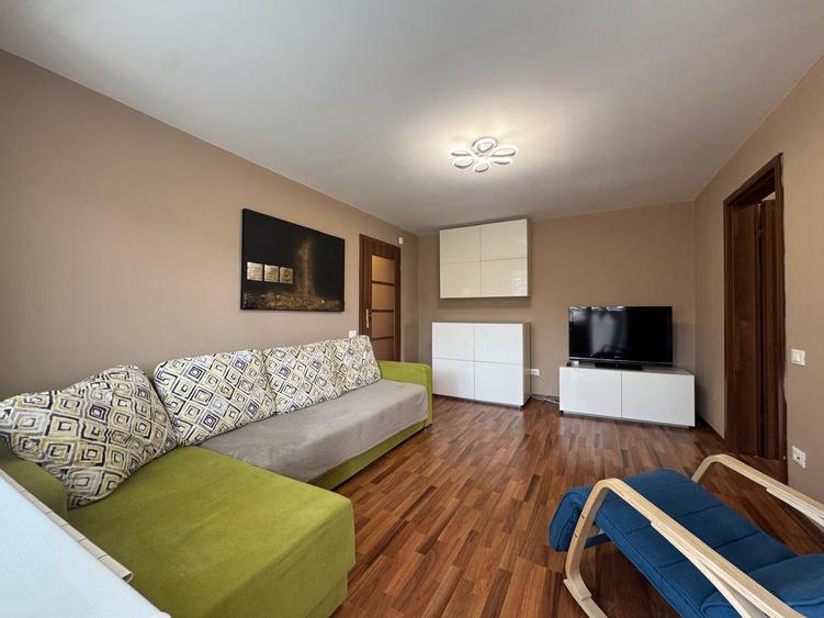 Apartament cu 3 camere, mobilat în Astra